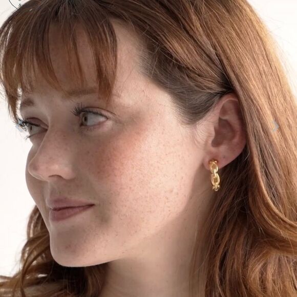 Mini Gold Hoop Earrings SUSAN SHAW - Picture 5 of 6